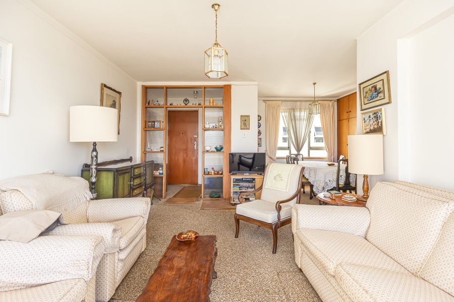 2 Bedroom Property for Sale in Sea Point Western Cape